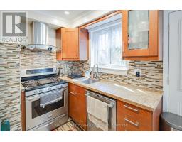 45 Fenelon Drive, Toronto, ON M3A3K4 Photo 12