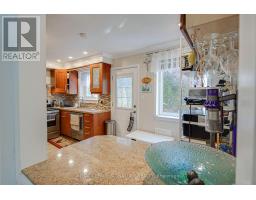 Dining room - 45 Fenelon Drive, Toronto, ON M3A3K4 Photo 9