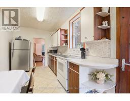 Laundry room - 266 Roxton Road, Toronto, ON M6G3P9 Photo 9