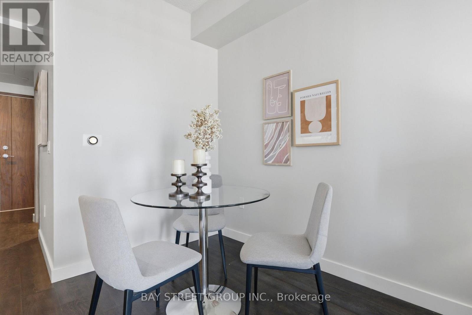 #911 85 MCMAHON DRIVE - 21