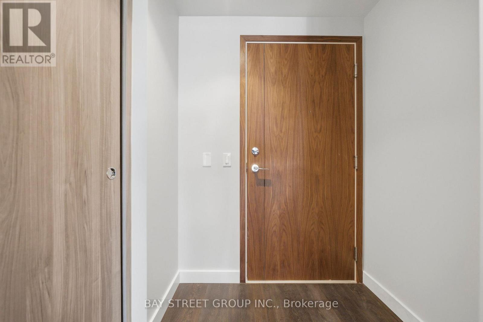 #911 85 MCMAHON DRIVE - 7
