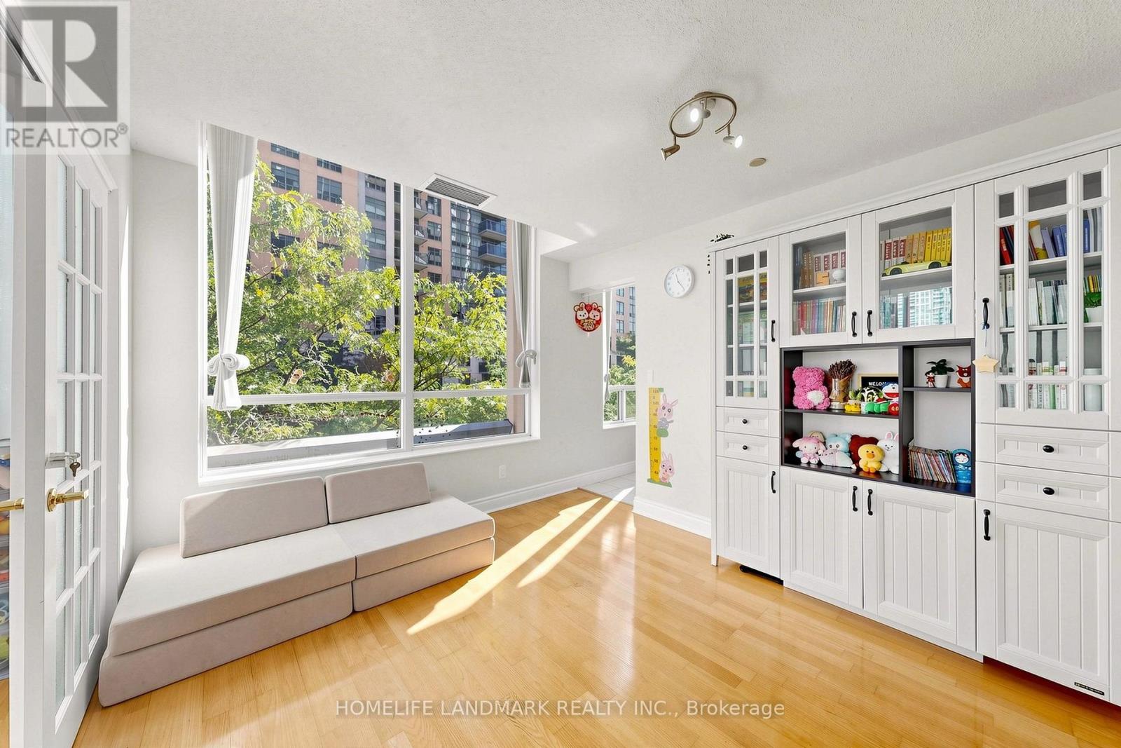 220- 15 Northtown Way, Toronto, ON photo 6