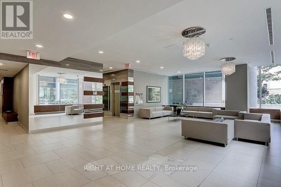 S 828- 112 George Street, Toronto, ON photo 7