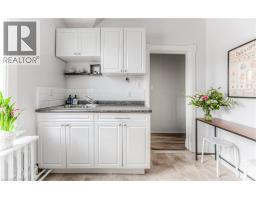 404 Duke Street W Unit# Upper, Kitchener, ON N2H3Y5 Photo 8