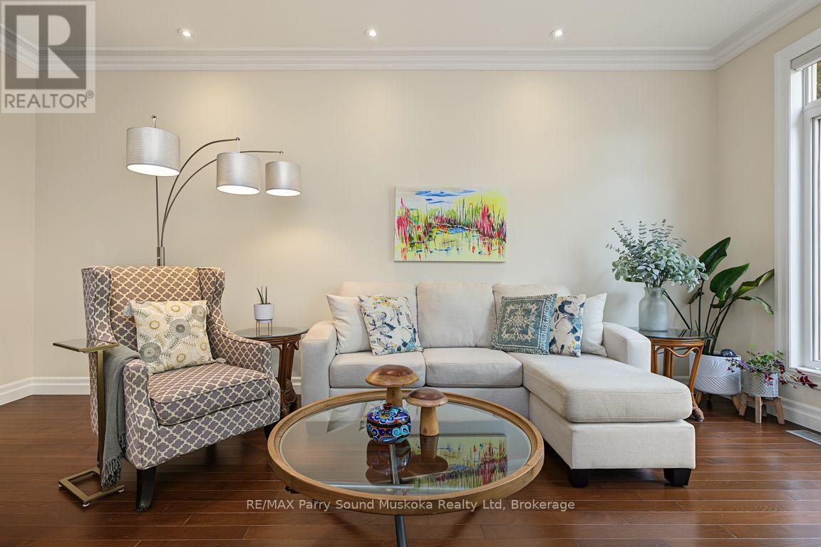 8 ANSLEY STREET - Image 10