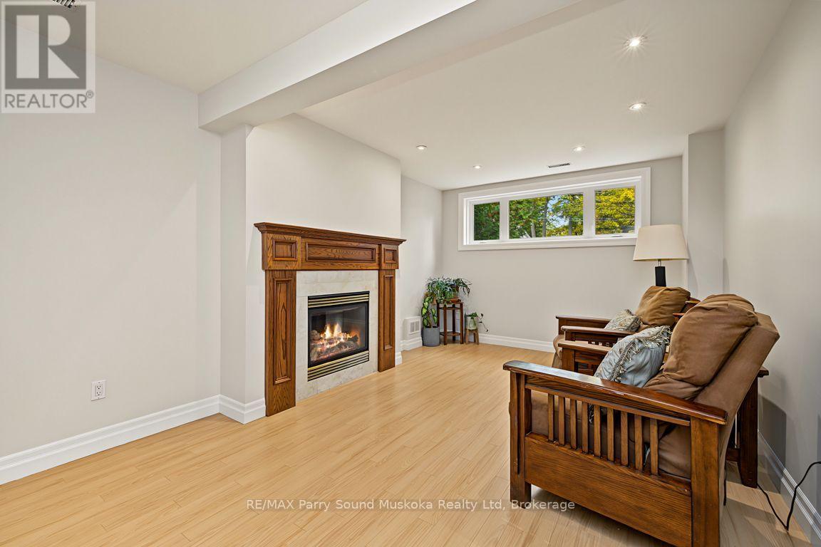 8 ANSLEY STREET - Image 31