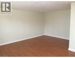 Dining room - 700 Dynes Road Unit# 209, Burlington, ON L7N3M2 Photo 8