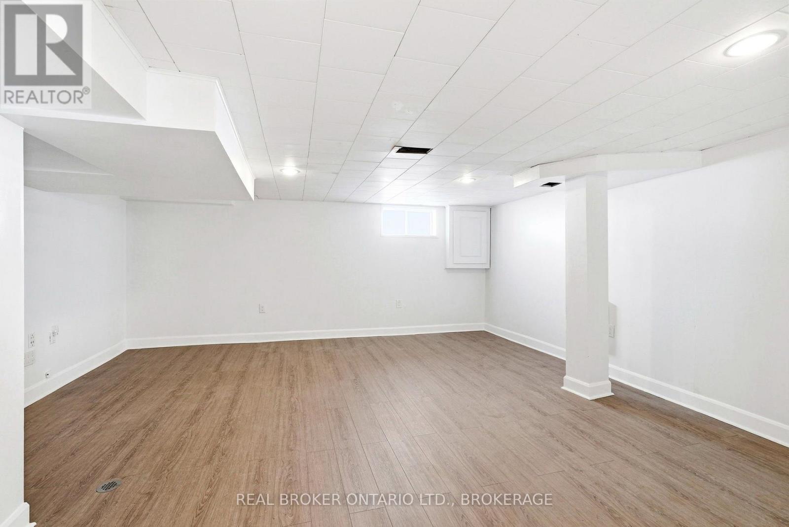 25 DUNBAR AVENUE - Image 29