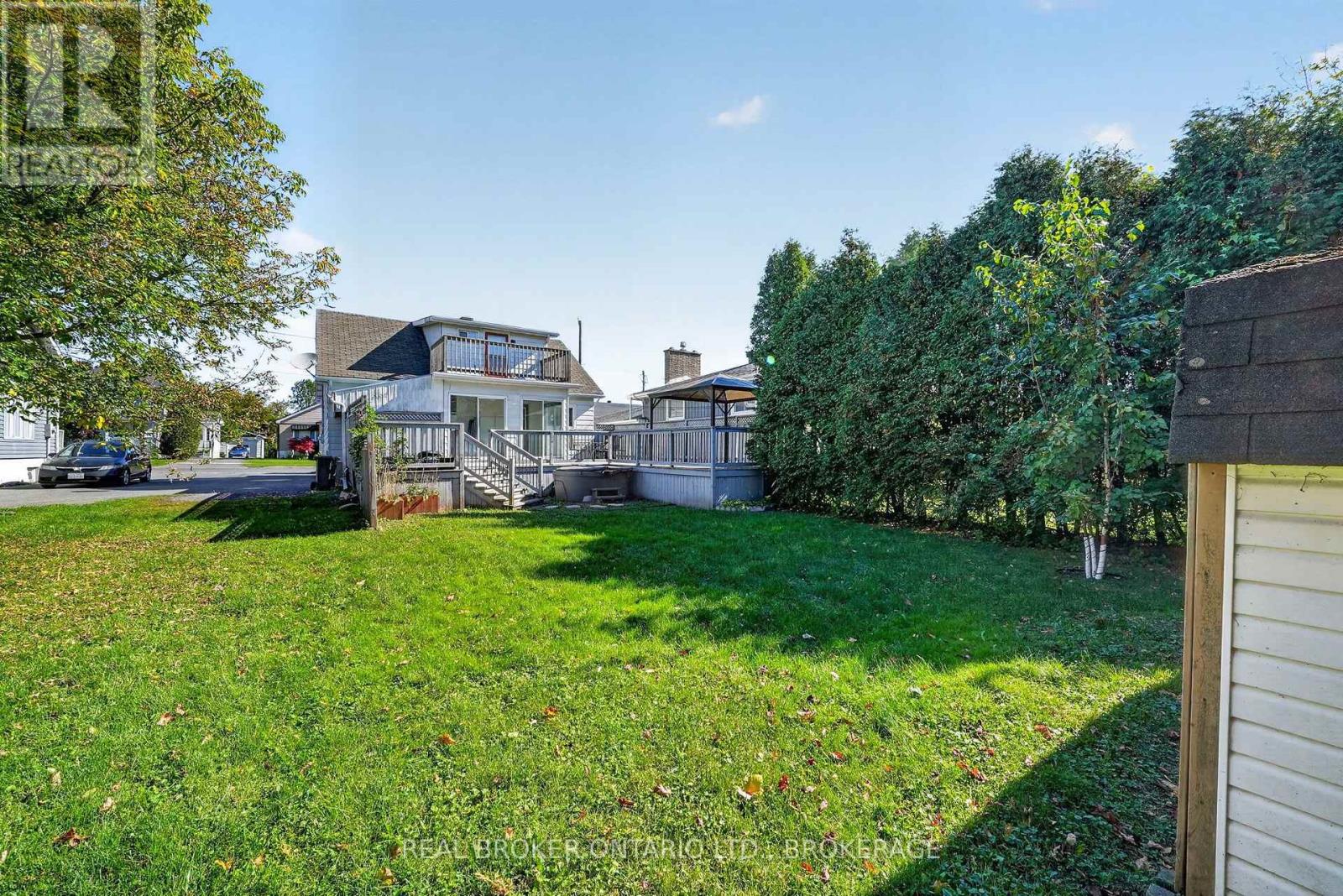 25 DUNBAR AVENUE - Image 33