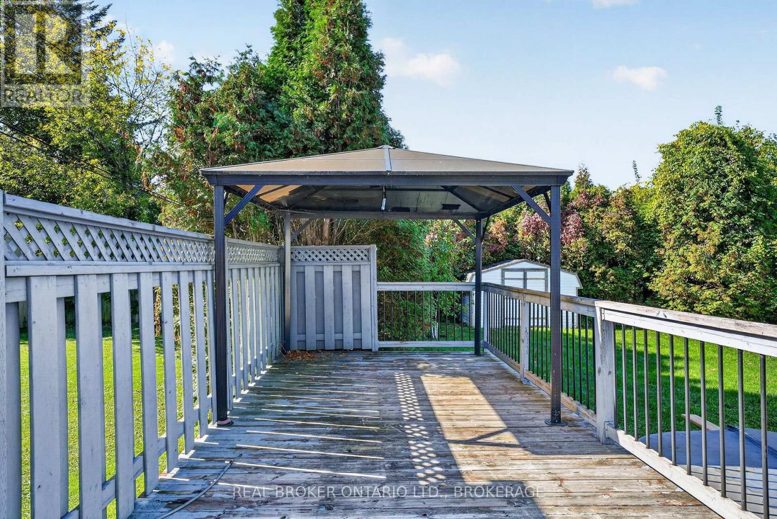 25 DUNBAR AVENUE - Image 39