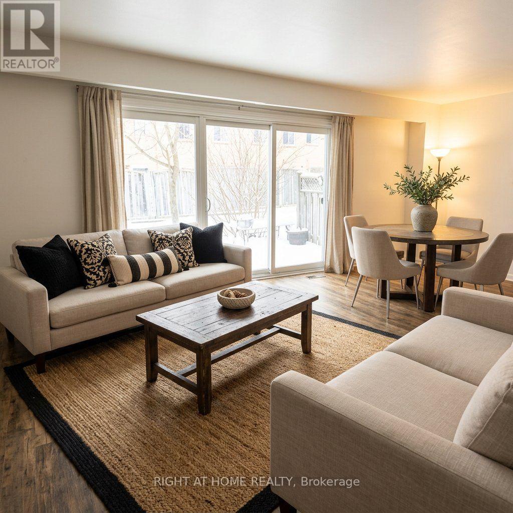 7- 925 Bayly Street, Pickering, ON