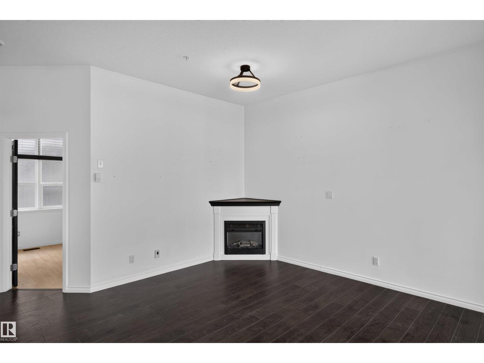 #412 9503 101 AV NW - 11