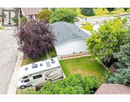 85 Rideau Close SW - photo 3
