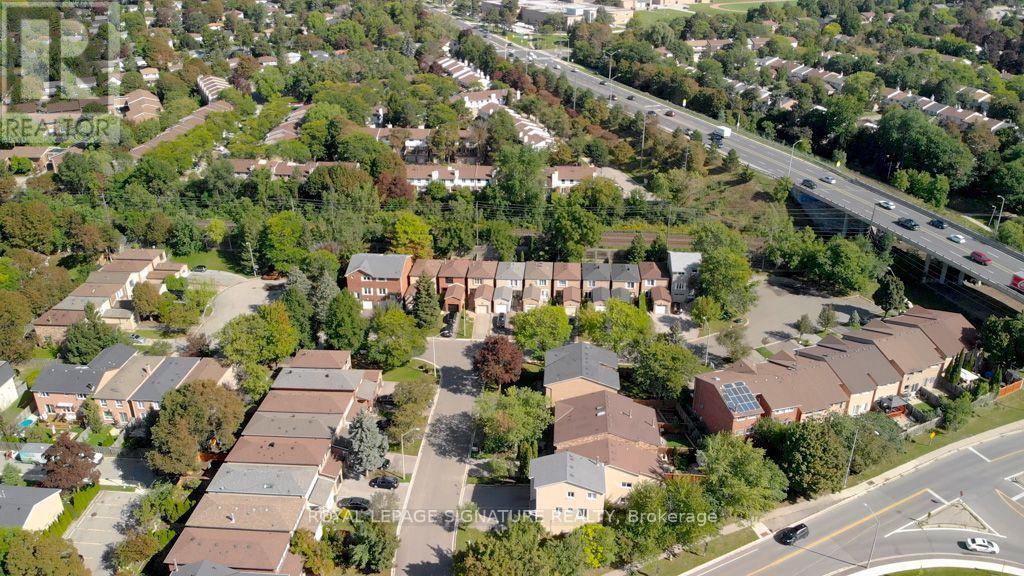 28 Augusta Court, Markham, ON photo 27