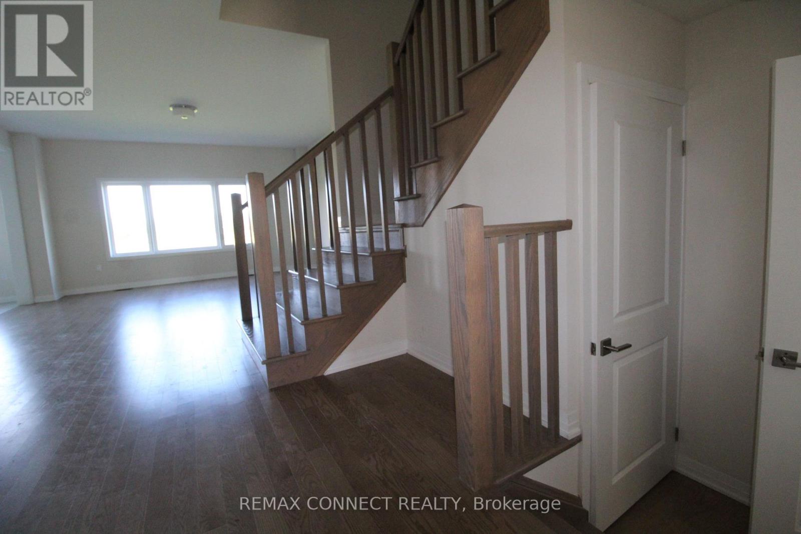 3715 Quayside Drive, Severn, ON photo 4