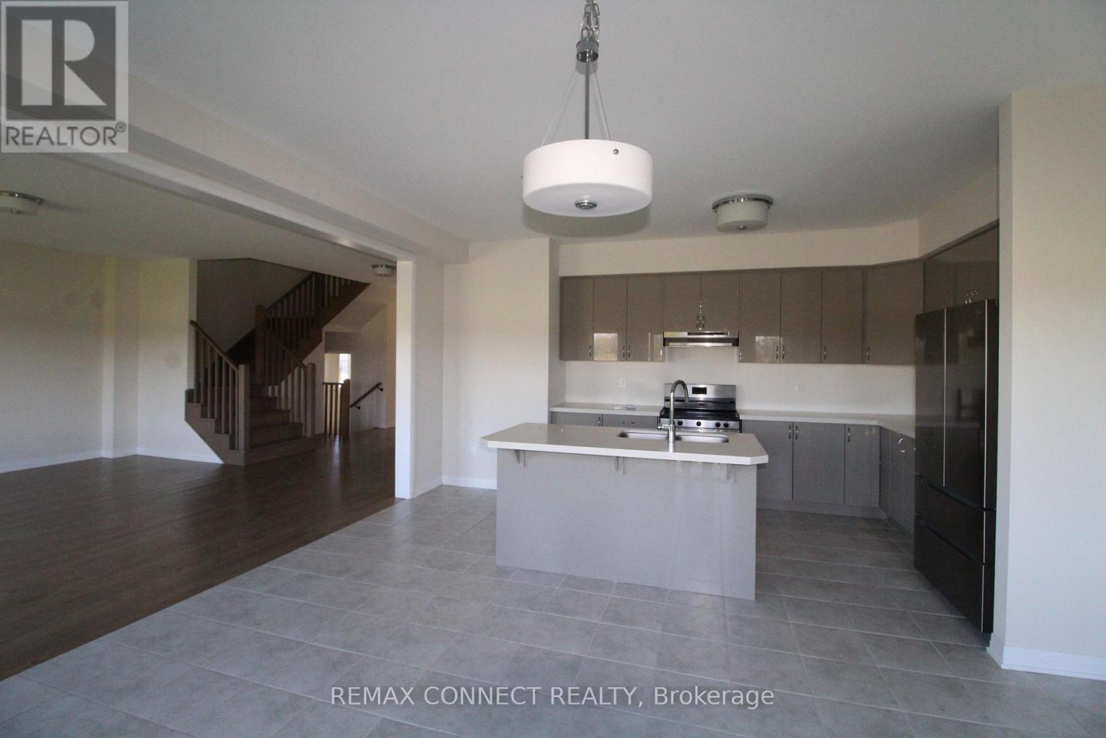 3715 Quayside Drive, Severn, ON photo 6