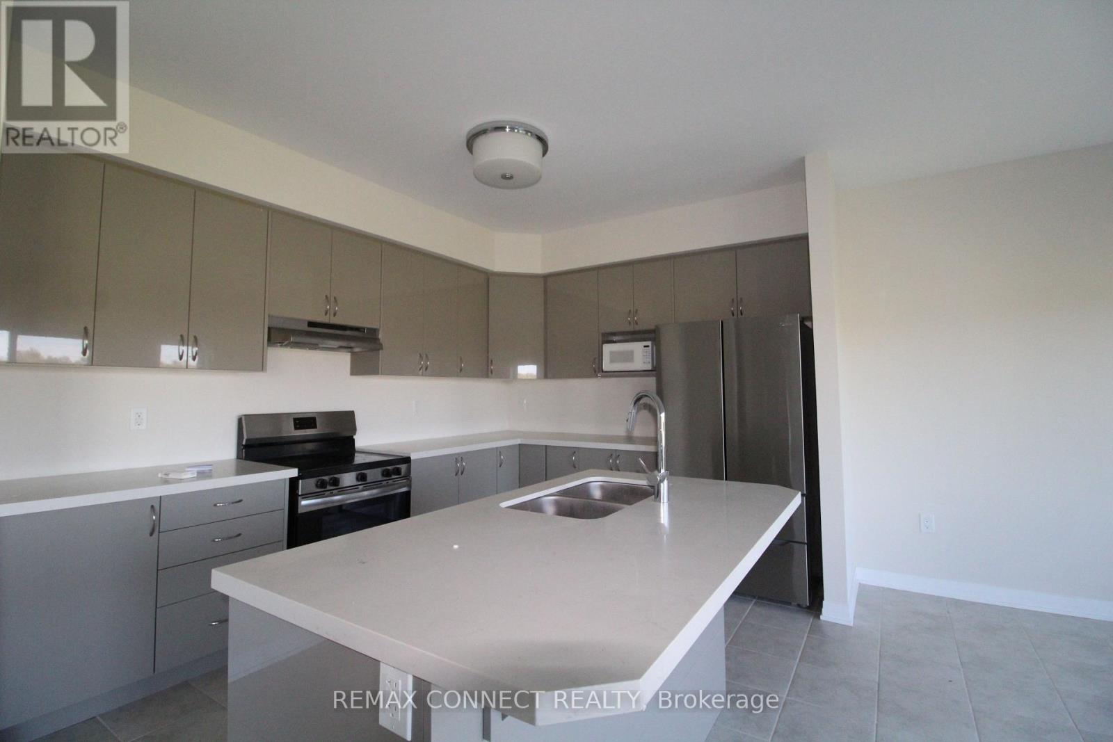 3715 Quayside Drive, Severn, ON photo 7