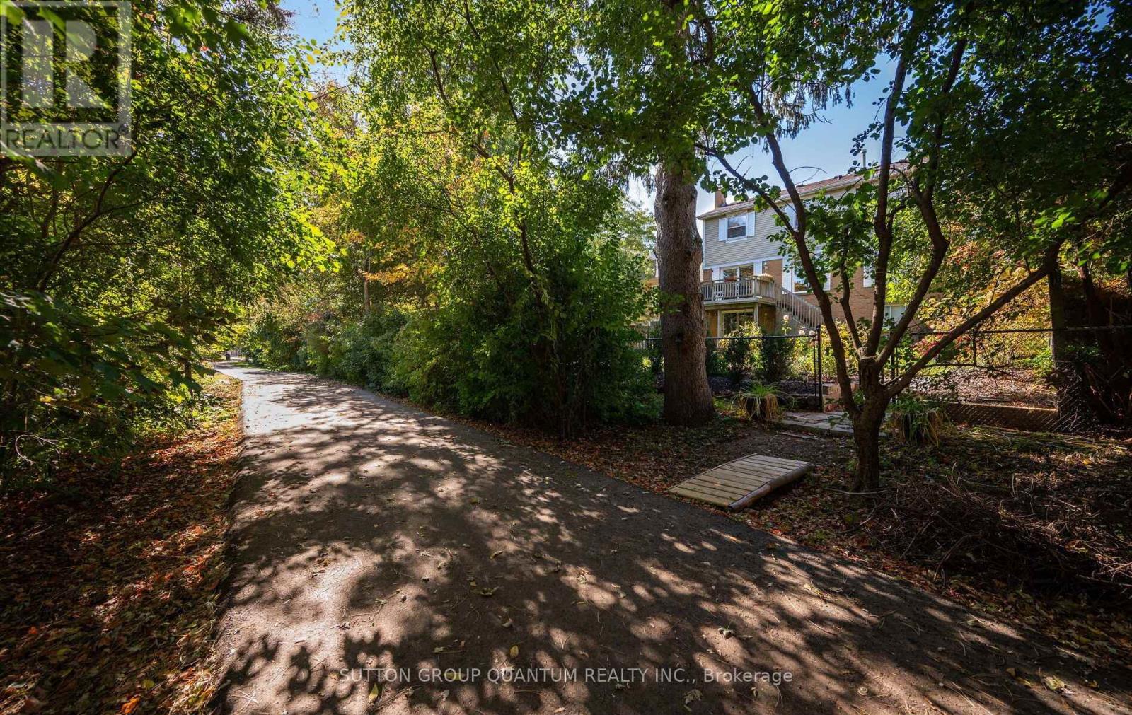 4071 WHEELWRIGHT CRESCENT - 33