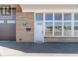 34 Rivalda Road E, Toronto, ON M9M2M3 Photo 11