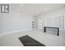 34 Rivalda Road E, Toronto, ON M9M2M3 Photo 13