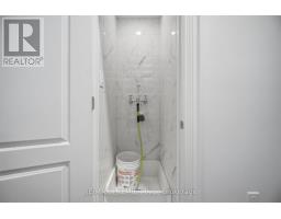 34 Rivalda Road E, Toronto, ON M9M2M3 Photo 34
