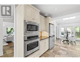 Family room - 78 Meadowbank Road, Toronto, ON M9B5C9 Photo 11