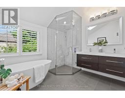 78 Meadowbank Road, Toronto, ON M9B5C9 Photo 29