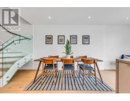 Upper - 61 Edwin Avenue, Toronto, ON M6P3Z5 Photo 13
