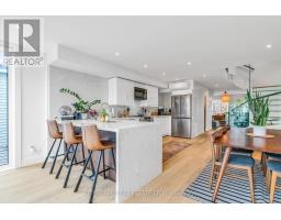 Upper - 61 Edwin Avenue, Toronto, ON M6P3Z5 Photo 16