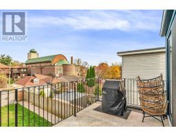 Upper - 61 Edwin Avenue, Toronto, ON M6P3Z5 Photo 19