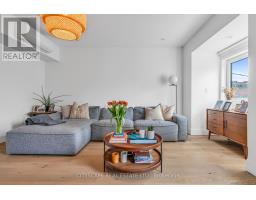 Upper - 61 Edwin Avenue, Toronto, ON M6P3Z5 Photo 23