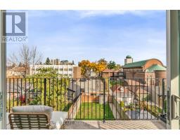 Upper - 61 Edwin Avenue, Toronto, ON M6P3Z5 Photo 39