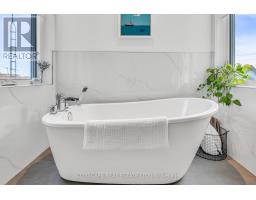 Upper - 61 Edwin Avenue, Toronto, ON M6P3Z5 Photo 43