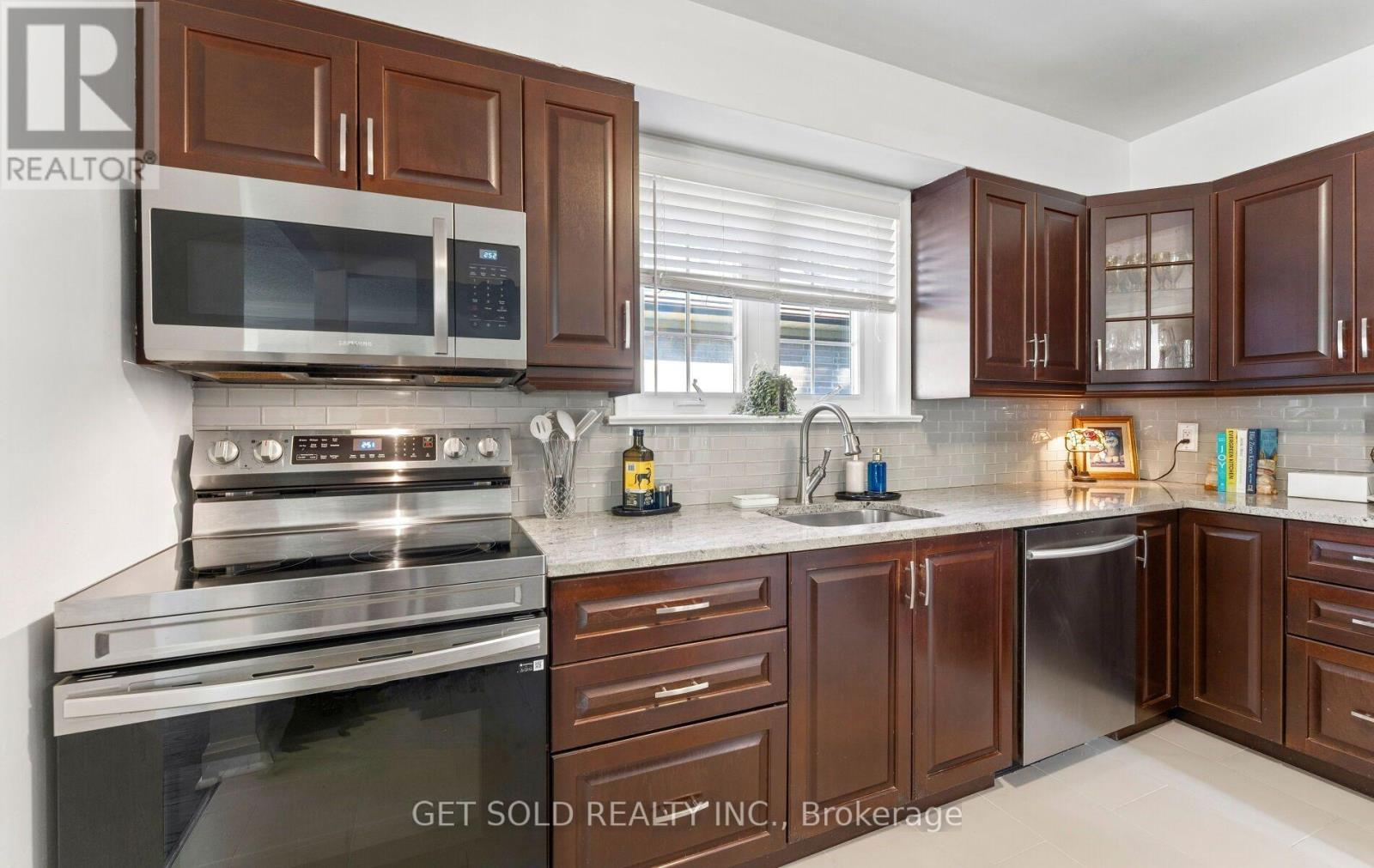 7 Watercliffe Road, Toronto, ON photo 15