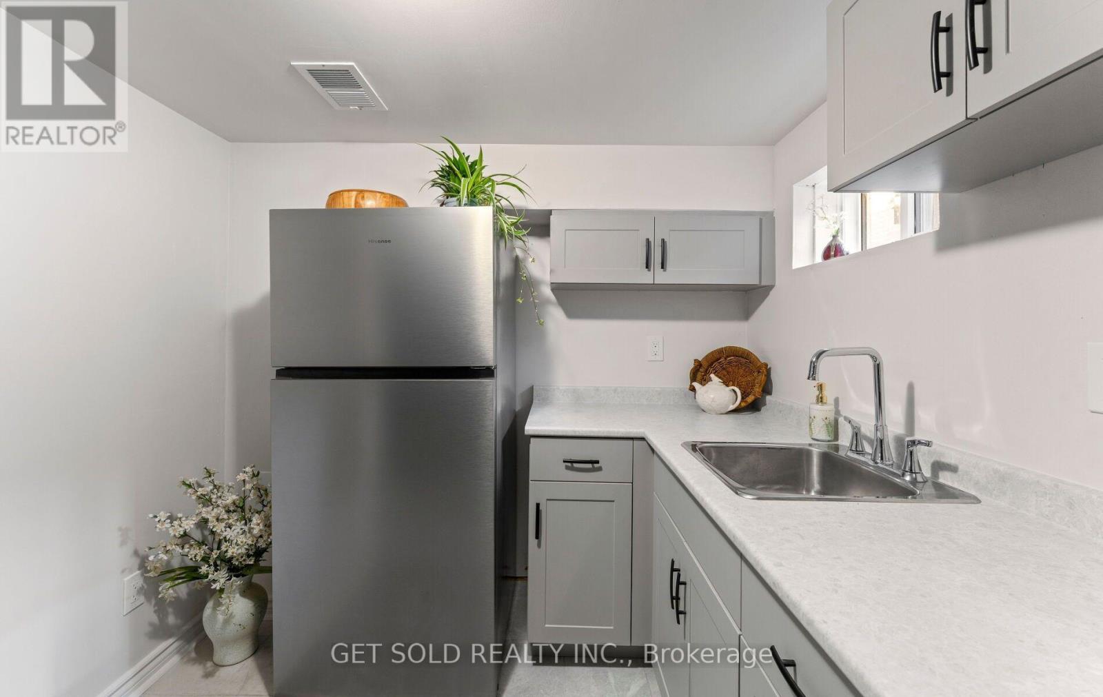 7 Watercliffe Road, Toronto, ON photo 33