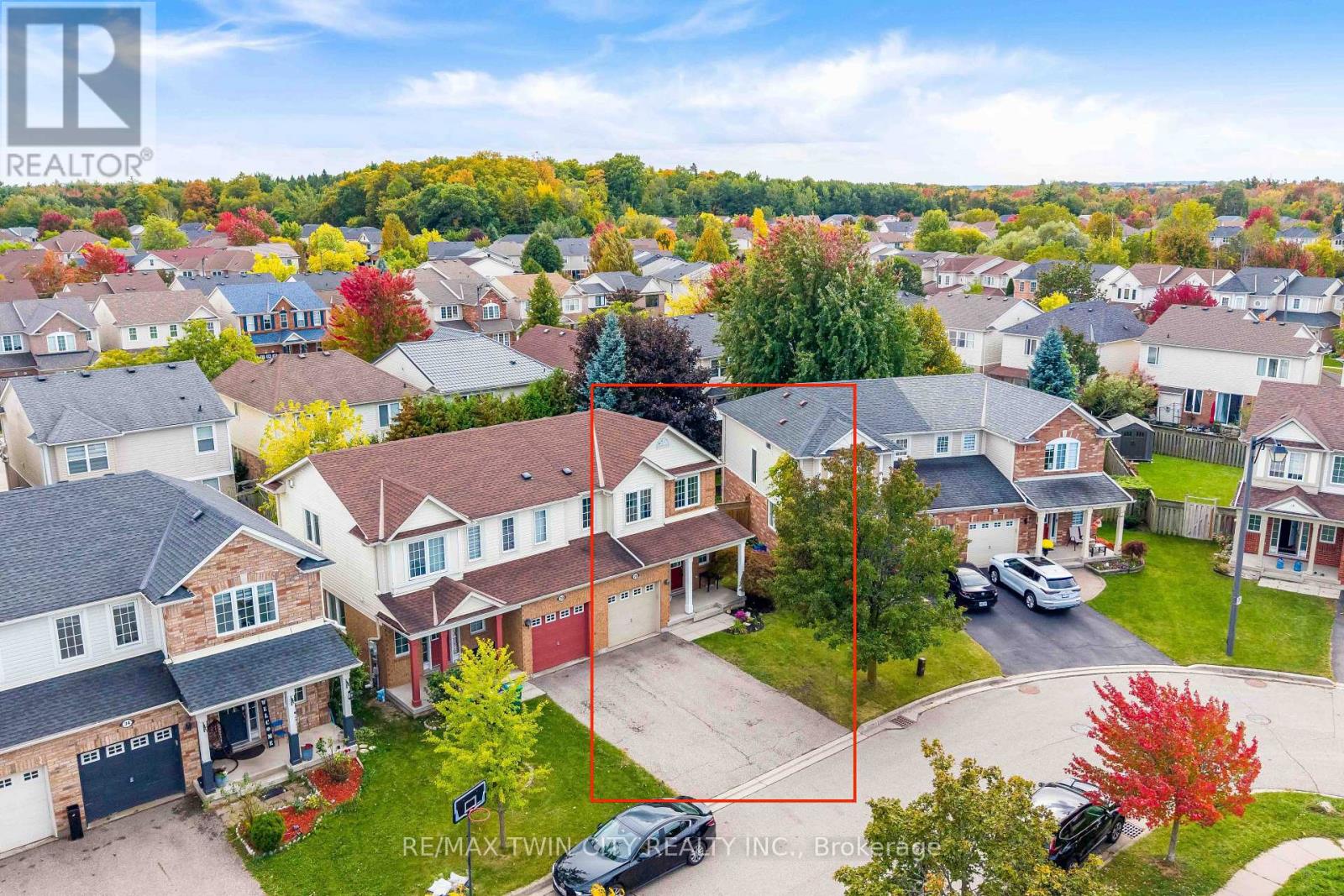 28 NANCROFT CRESCENT - 34