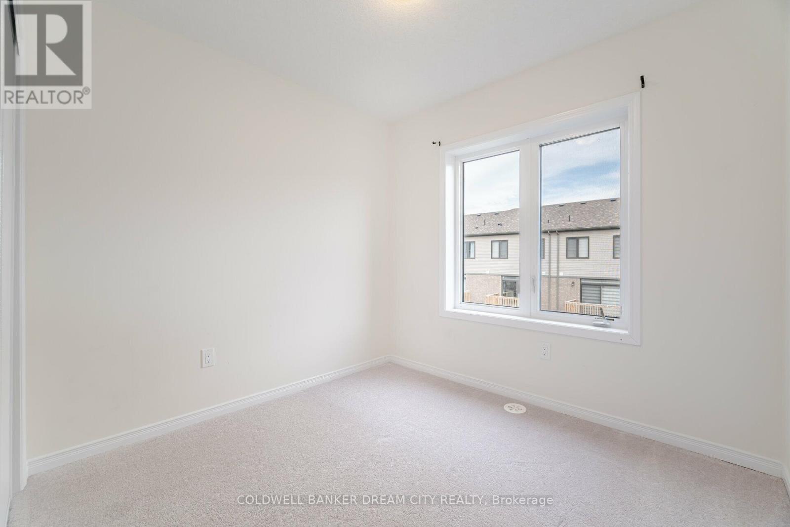 227 GILLESPIE DRIVE - 31