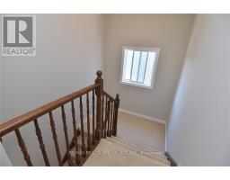 Upper Room - 310 Brigadoon Drive, Hamilton, ON L9C0B7 Photo 15