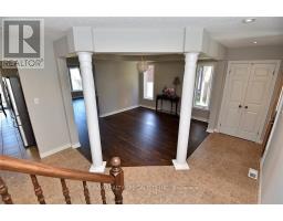 Upper Room - 310 Brigadoon Drive, Hamilton, ON L9C0B7 Photo 7