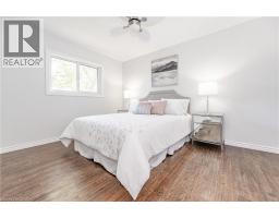 Living room - 388 Appleby Line, Burlington, ON L7L2X8 Photo 13