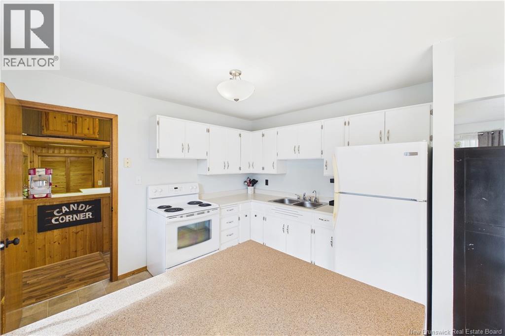 460 Lawrence Street - 13