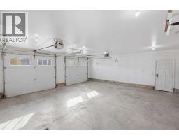 5pc Bathroom - 4109 45 Avenue, Sylvan Lake, AB T4S0B9 Photo 6