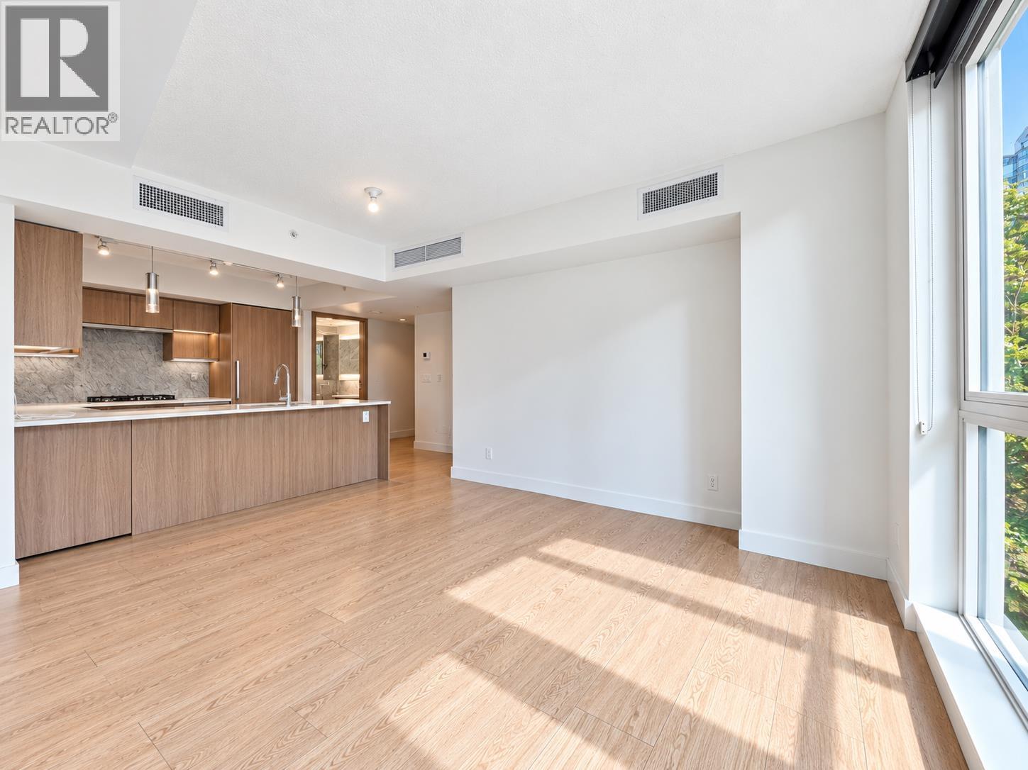 Photo of 520 8988 PATTERSON ROAD 20