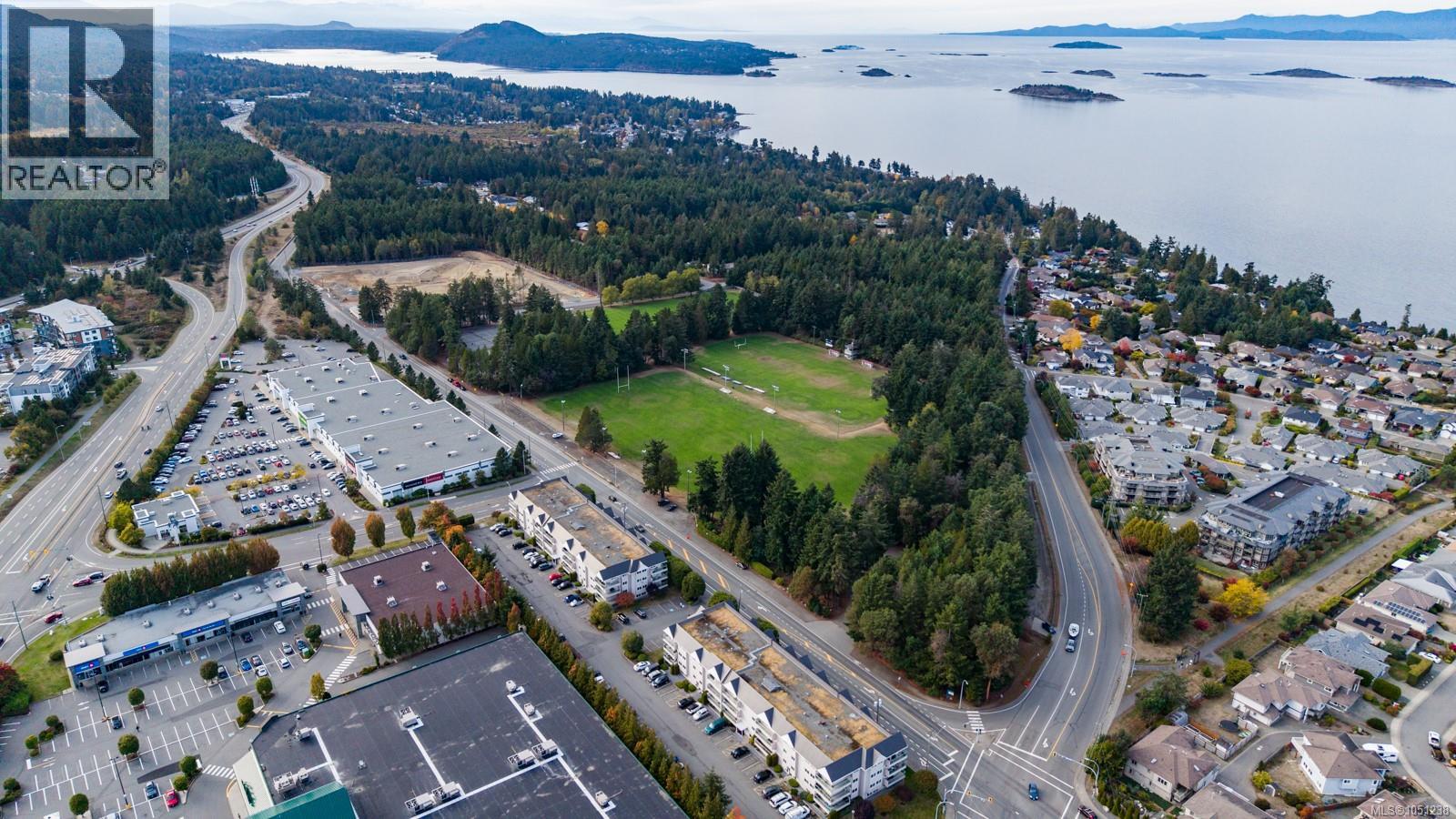 101 6715 Dover Rd, Nanaimo