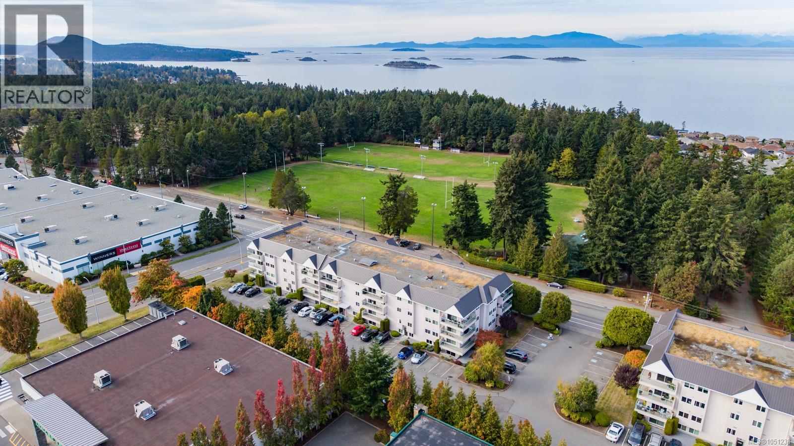 101 6715 Dover Rd, Nanaimo