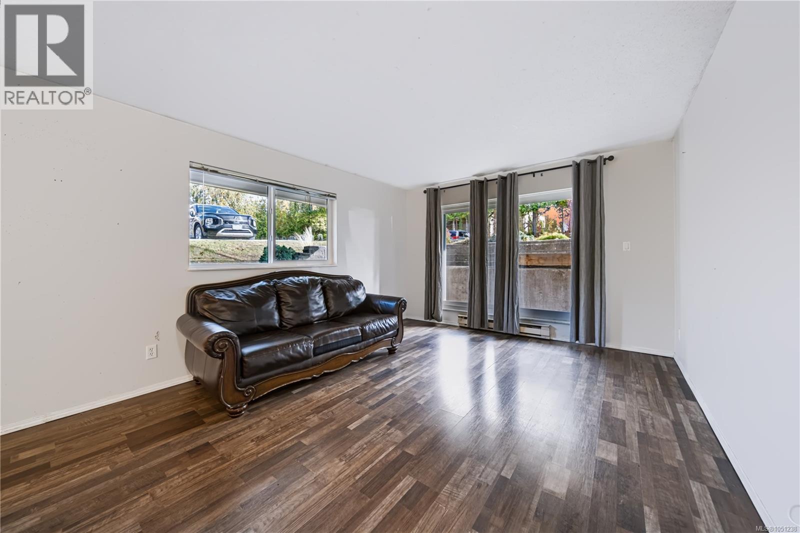 101 6715 Dover Rd, Nanaimo