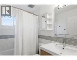 Bedroom - 878 Temple St, Parksville, BC V9P2L8 Photo 9