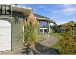878 Temple St, Parksville, BC V9P2L8 Photo 13