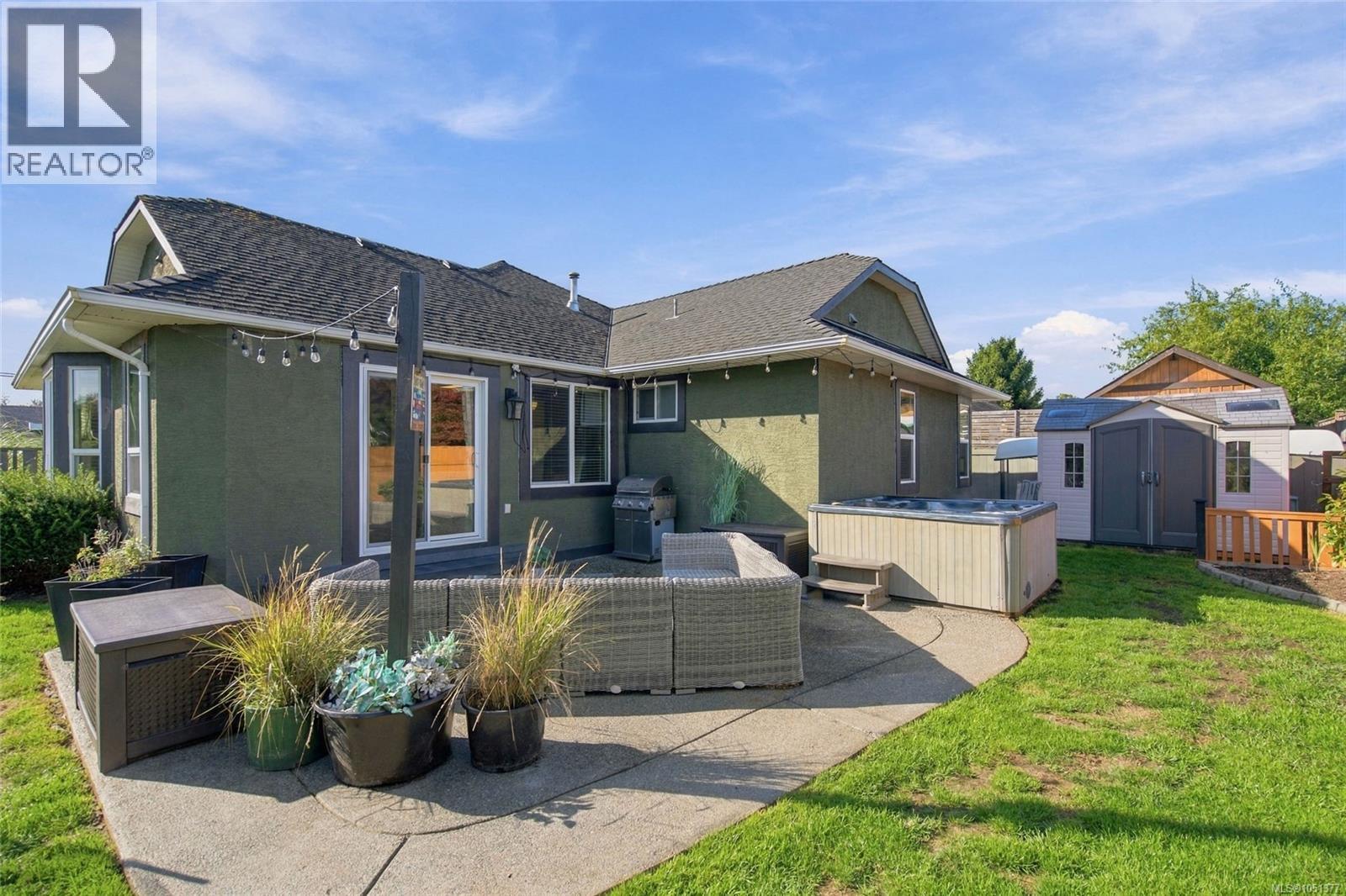 878 Temple St - Image 11