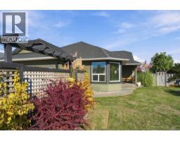 878 Temple St, Parksville, BC V9P2L8 Photo 14